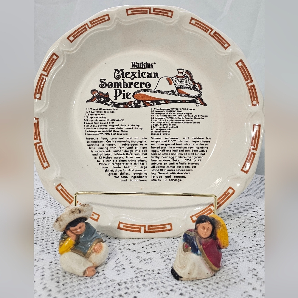 Vintage 80s Watkins Mexican Sombrero Pie Plate 9 "